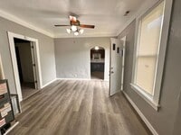 Building Photo - 1307 Noble St