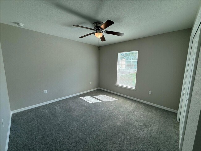 Building Photo - 10426 SW 133 Ave