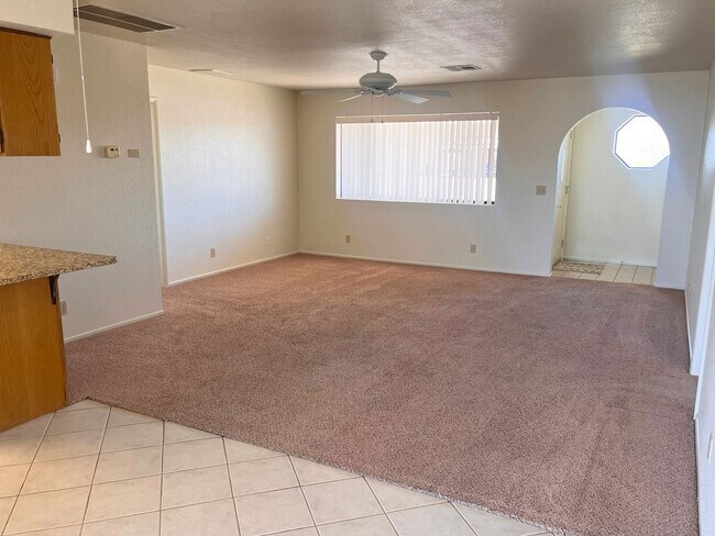 Building Photo - Lake views, lake views, lake views! Longte...