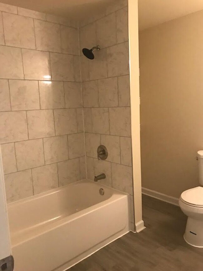 Building Photo - 2025 Germander Way