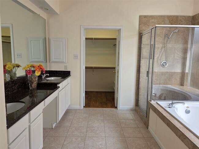 Building Photo - 4306 Lakeside Meadow Dr