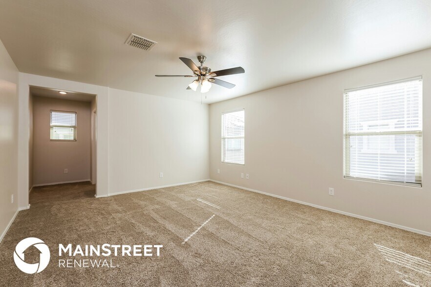 Building Photo - 16603 W Sierra St