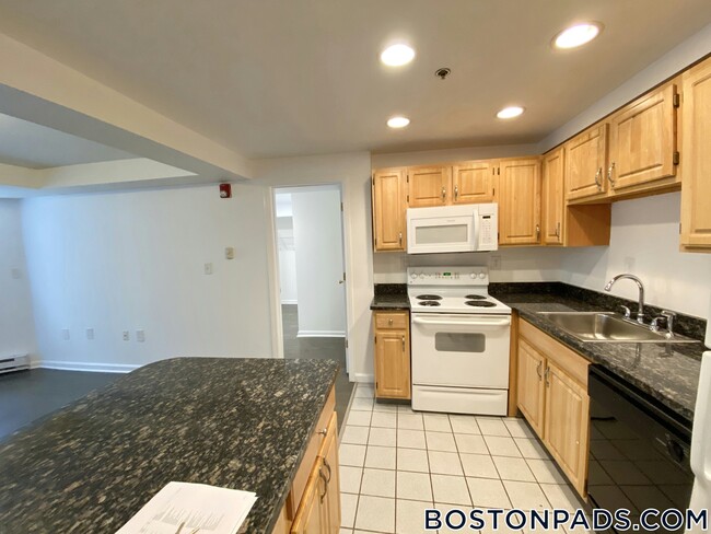Building Photo - 112 Jersey St