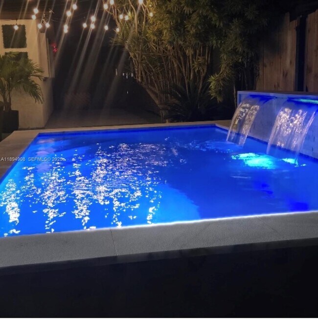 Building Photo - 4531 SW 42nd Terrace