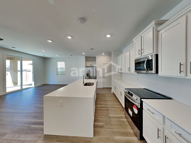 Building Photo - 7430 Keller Ln