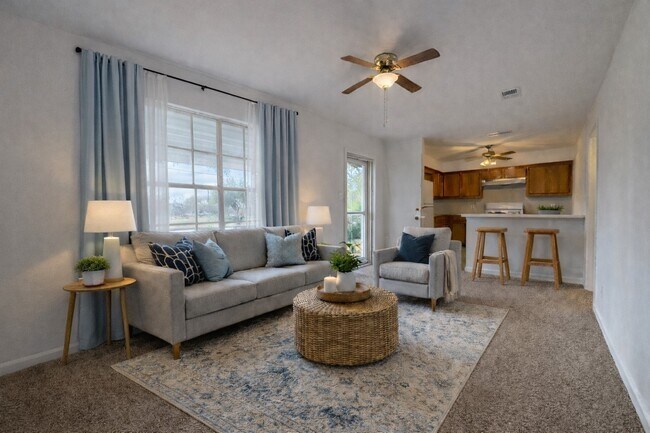 Building Photo - 508 Mahan Ave