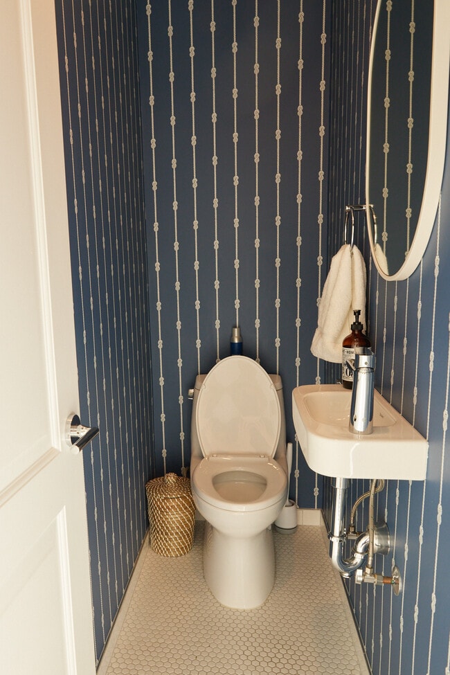 Building Photo - 14 Westwind St