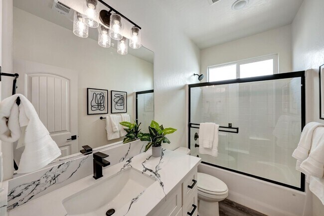 Building Photo - 2148 W Solo Wy