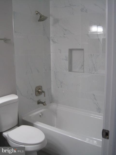 Building Photo - 810 W Spring Meadow Ct