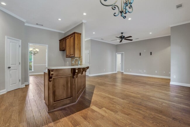 Building Photo - 1821 Old Carriage Trail