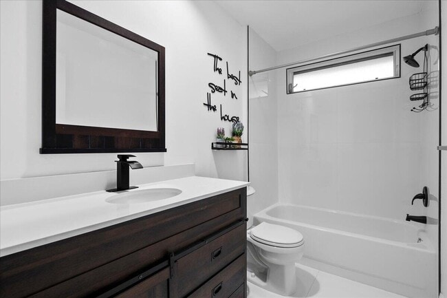 Building Photo - 403 Sun Terrace Ct