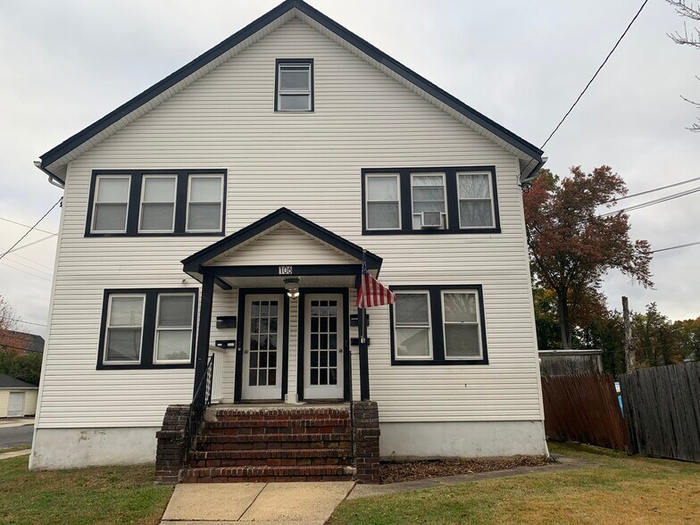 Primary Photo - 106 2nd Ave