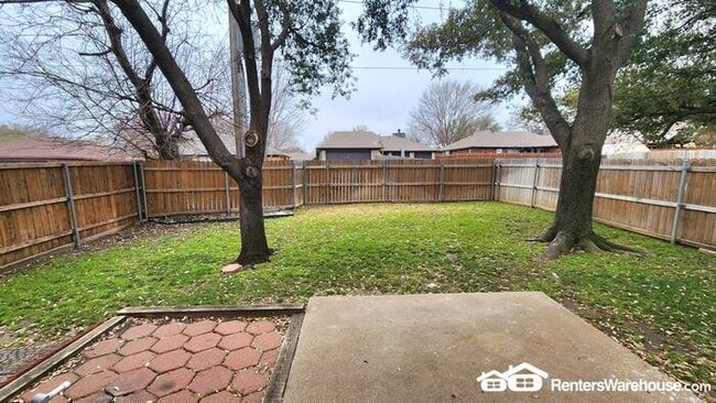 Building Photo - FOR RENT - MOVE IN READY - 3BED 2.5BATH - ...