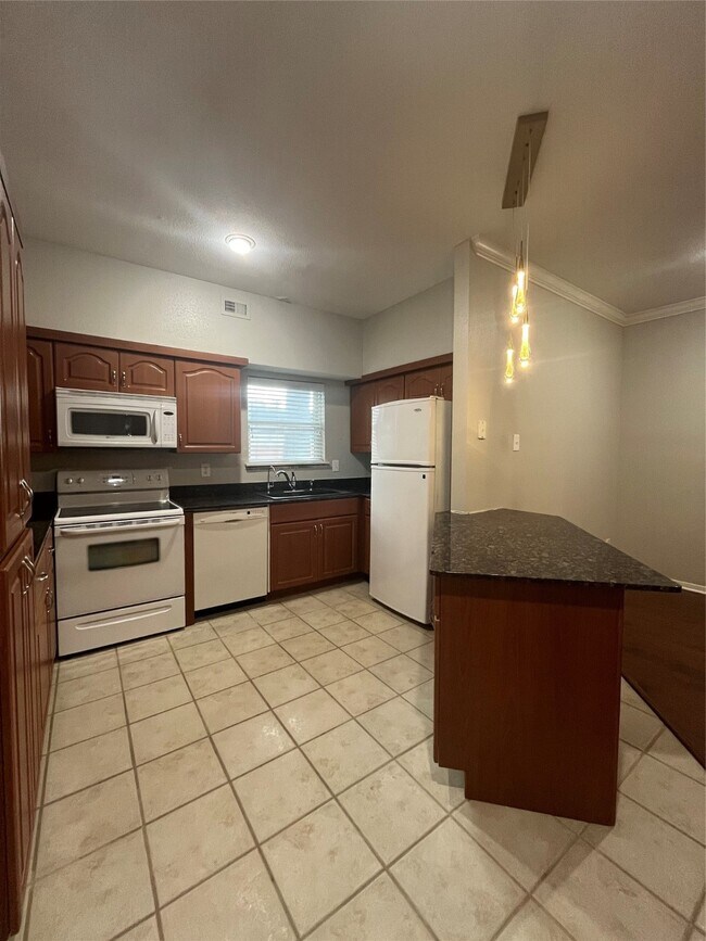 Building Photo - 4041 Law St