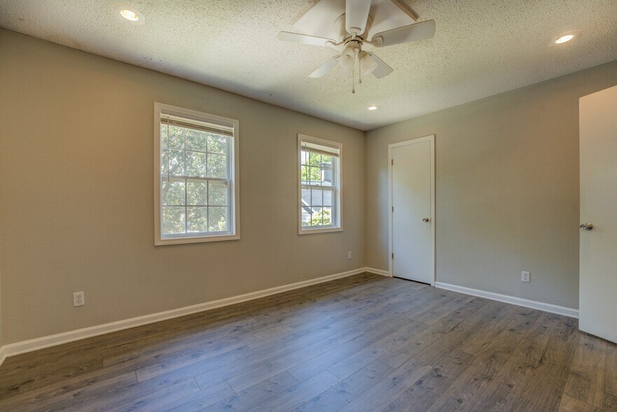 Primary - 302 Atlanta Ave SE