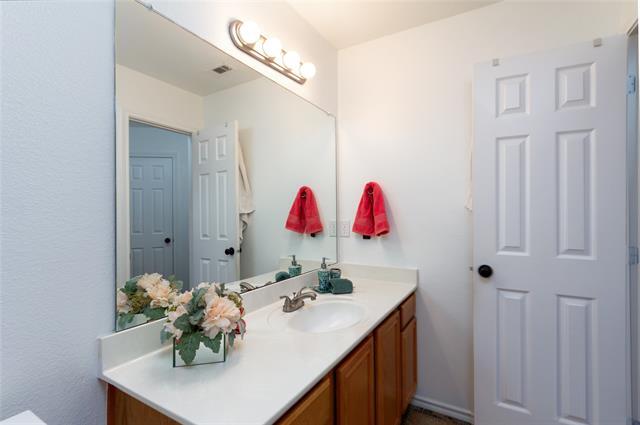 Building Photo - 5167 Berridge Ln