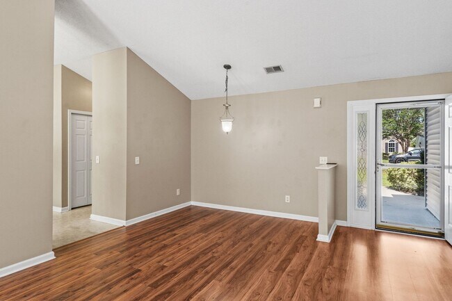 Building Photo - 4681 Southgate Pkwy