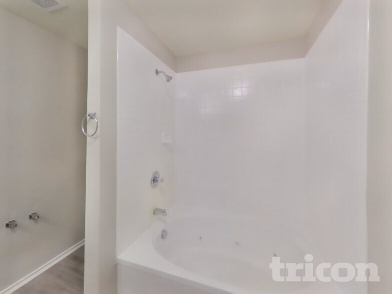 Building Photo - 4518 Safe Hbr