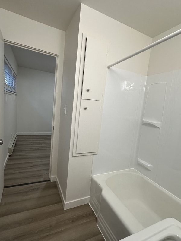 Building Photo - 5926 Fauntleroy Wy SW