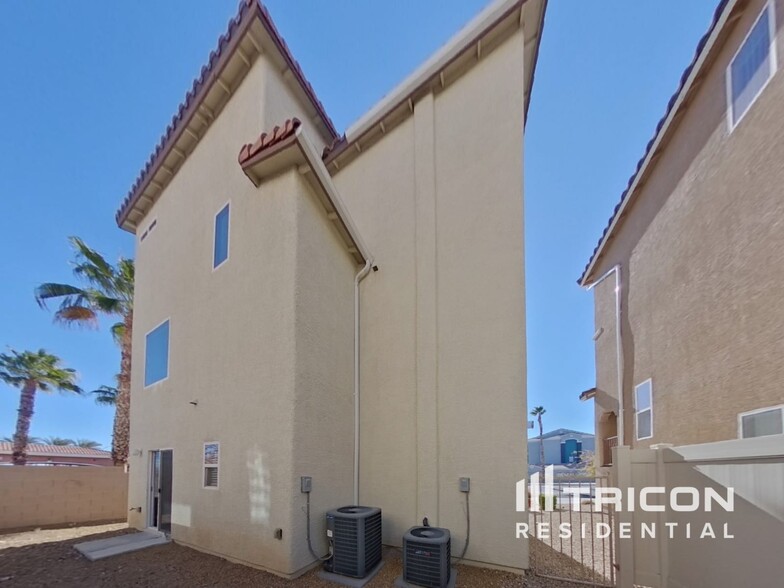 Building Photo - 8920 Dorrell Ln