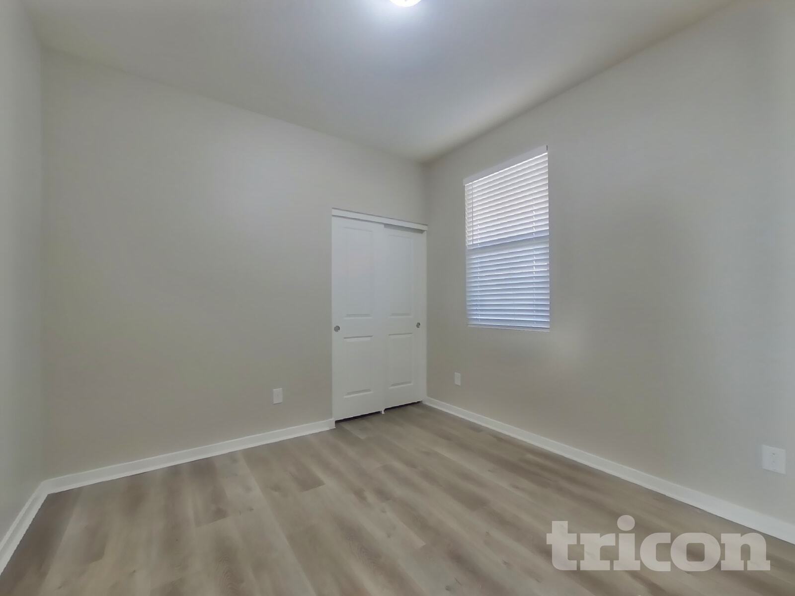 Building Photo - 14366 W Pershing St