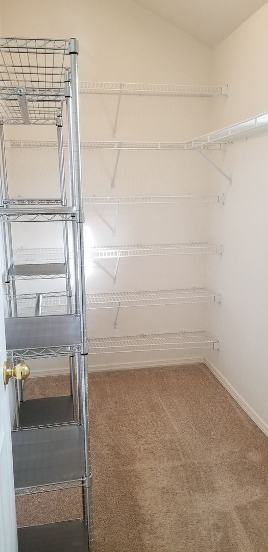 Building Photo - BETHANY CREST 3 BDRM, 2BTH