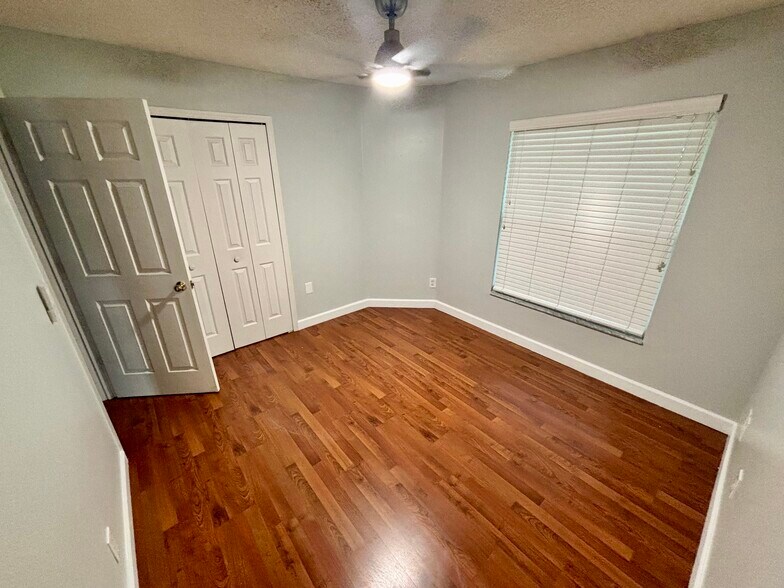 Building Photo - 4813 Fort Lee Ct