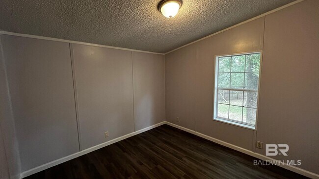 Building Photo - 16145 Pleasant Vw Ct