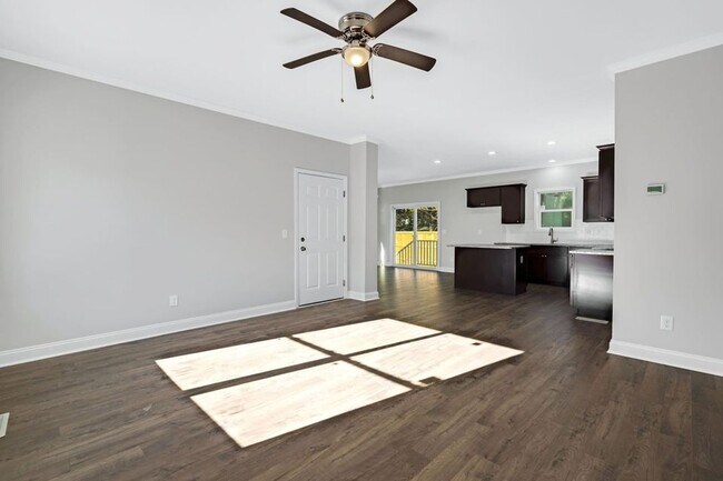 Kitchen - 6884 Willa Ct