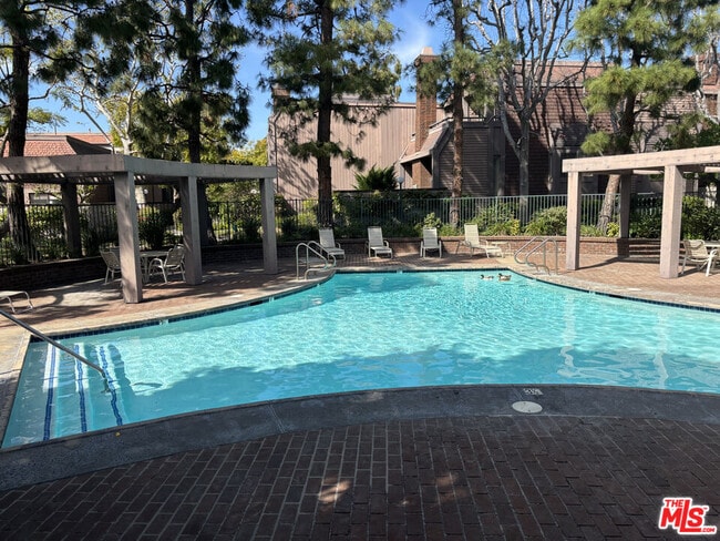 Building Photo - 4541 Alla Rd