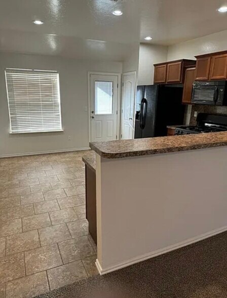 Building Photo - 9609 Kylie Dr