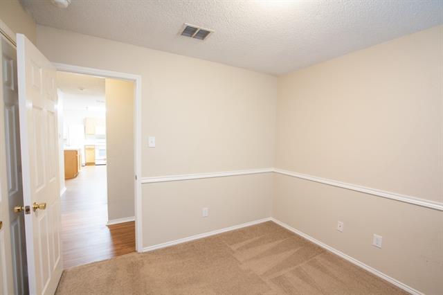 Building Photo - 1118 Water Oak Way