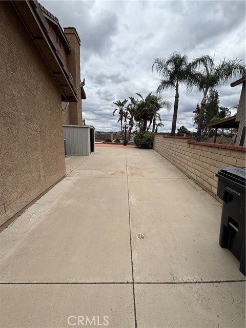 Building Photo - 17092 Whispering Brook Way