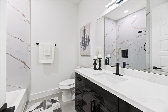 Building Photo - 7212 England St