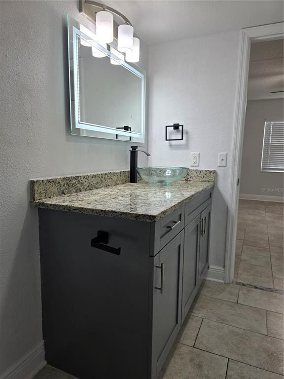 Primary Photo - 3821 N Oak Dr