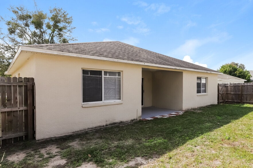 Building Photo - 3114 Summer House Dr