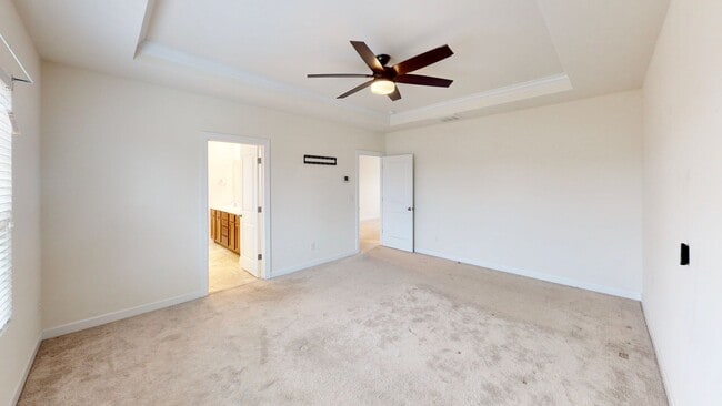 Building Photo - 4500 Collingham Dr