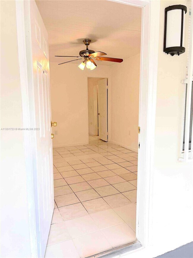 Building Photo - 3101 NW 28th St