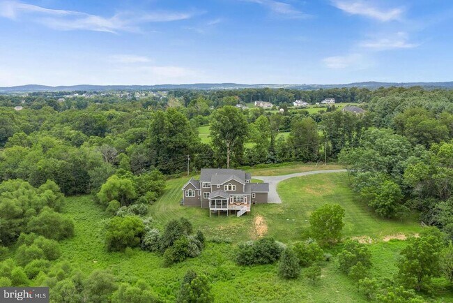 Building Photo - 38149 John Wolford Rd