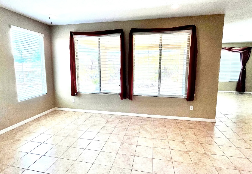 Building Photo - 774 Bridle Path Ln