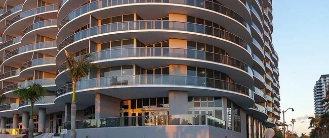 Building Photo - 488 NE 18th St