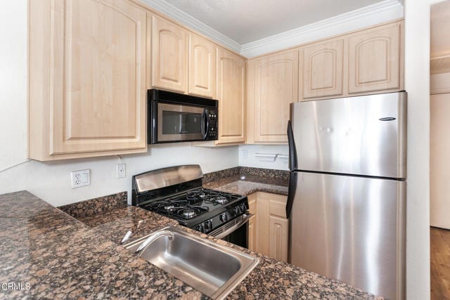 Building Photo - 300 N El Molino Ave