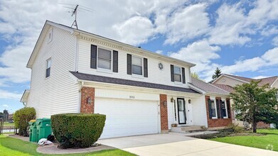 Building Photo - 1013 Pear Tree Ln