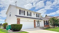 Building Photo - 1013 Pear Tree Ln