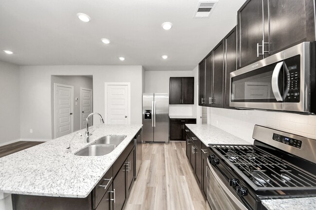 Building Photo - 16690 Sterling Clf St