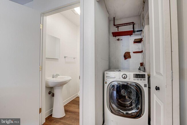 Building Photo - 5924 Cauba Ct