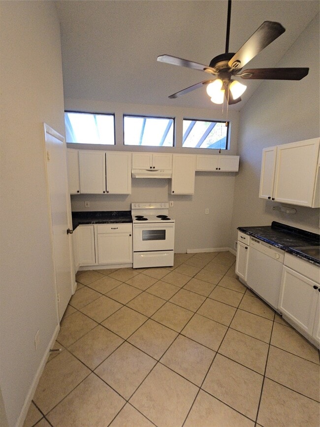 Building Photo - 11231 Glenforest Dr