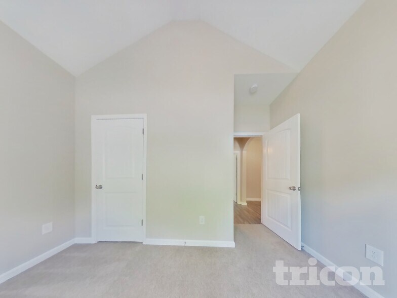 Building Photo - 349 Daffodil Drive