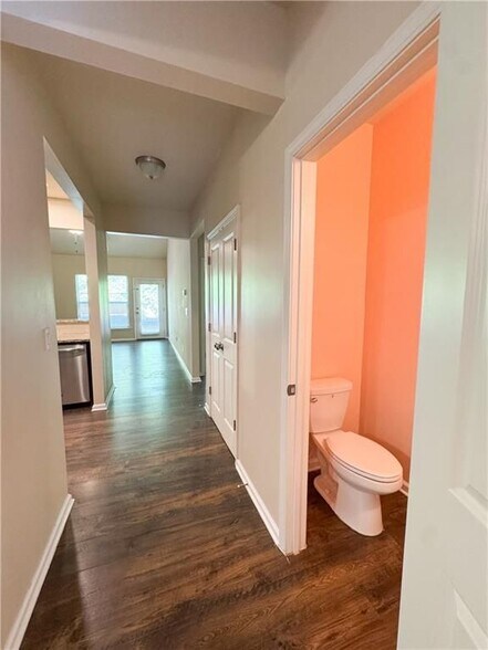 Building Photo - 198 Hardy Water Dr SE