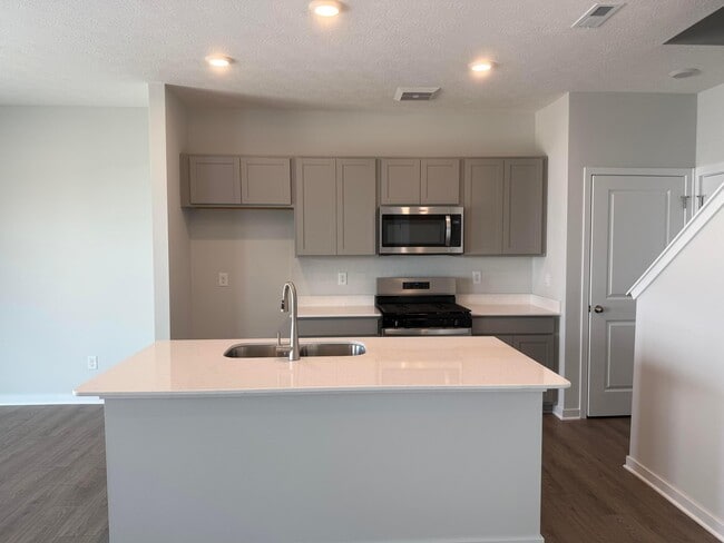 Building Photo - 6308 Marinelli Dr N